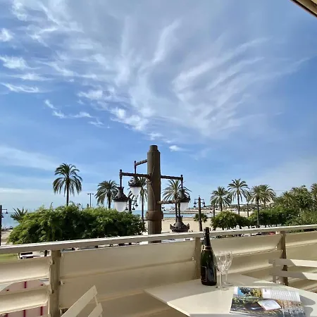 Casa Del Mar * シッチェス
