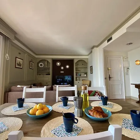 Casa Del Mar シッチェス